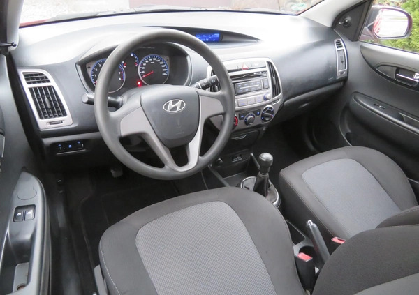 Hyundai i20 cena 14999 przebieg: 132341, rok produkcji 2012 z Zabłudów małe 326